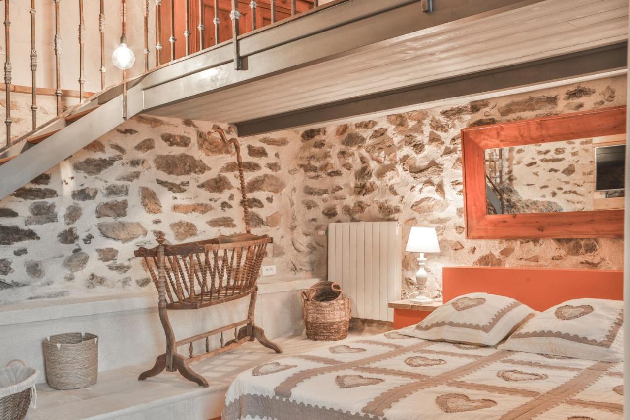 Maison D'Hotes Le Hameau De La Mure Saint-Laurent-du-Pape Exterior foto
