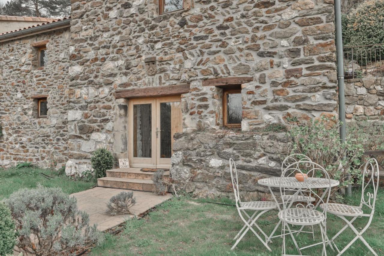 Maison D'Hotes Le Hameau De La Mure Saint-Laurent-du-Pape Exterior foto