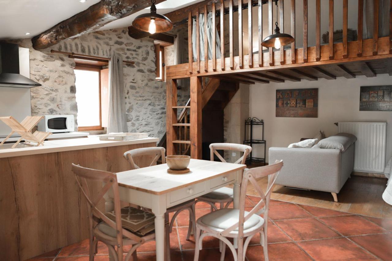 Maison D'Hotes Le Hameau De La Mure Saint-Laurent-du-Pape Exterior foto