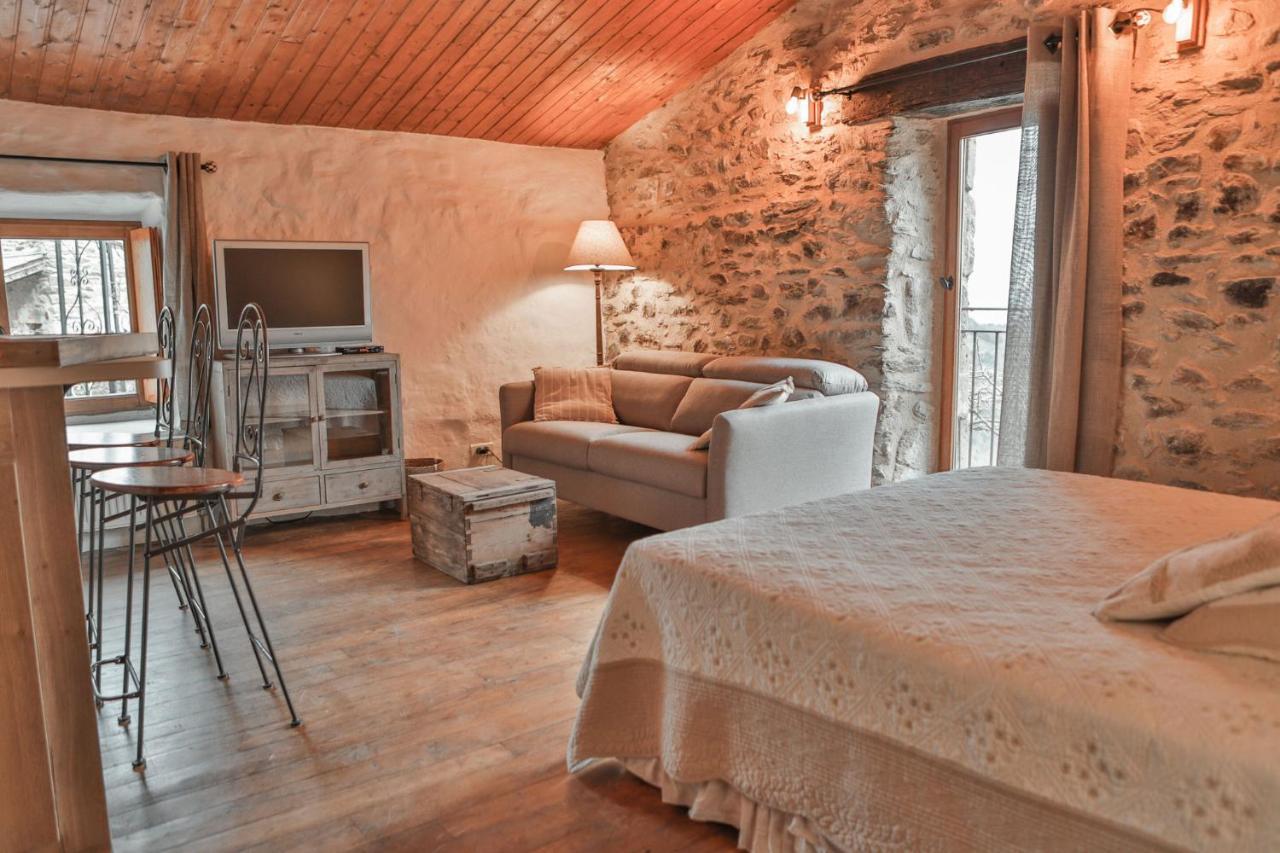Maison D'Hotes Le Hameau De La Mure Saint-Laurent-du-Pape Exterior foto