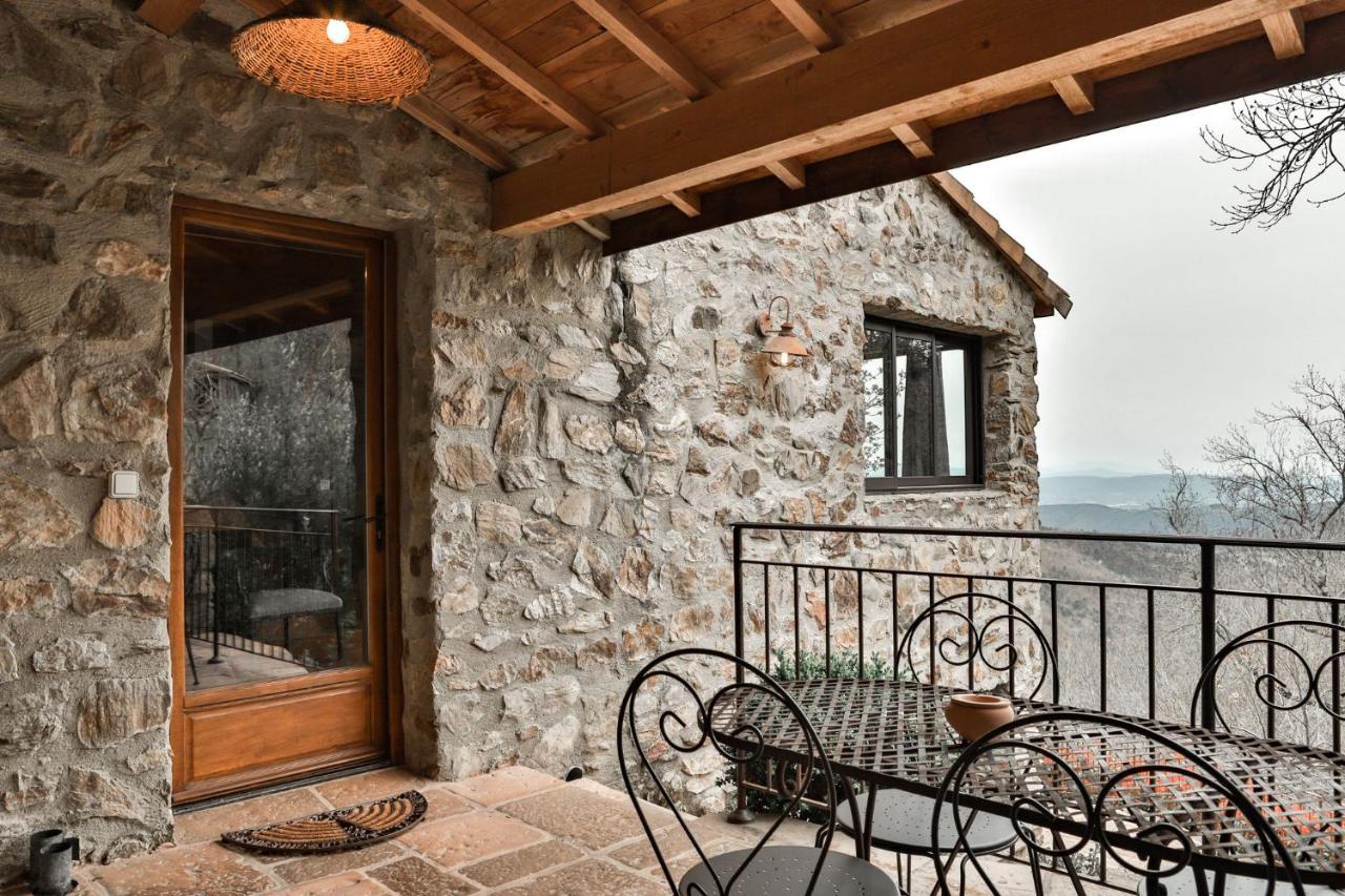 Maison D'Hotes Le Hameau De La Mure Saint-Laurent-du-Pape Exterior foto